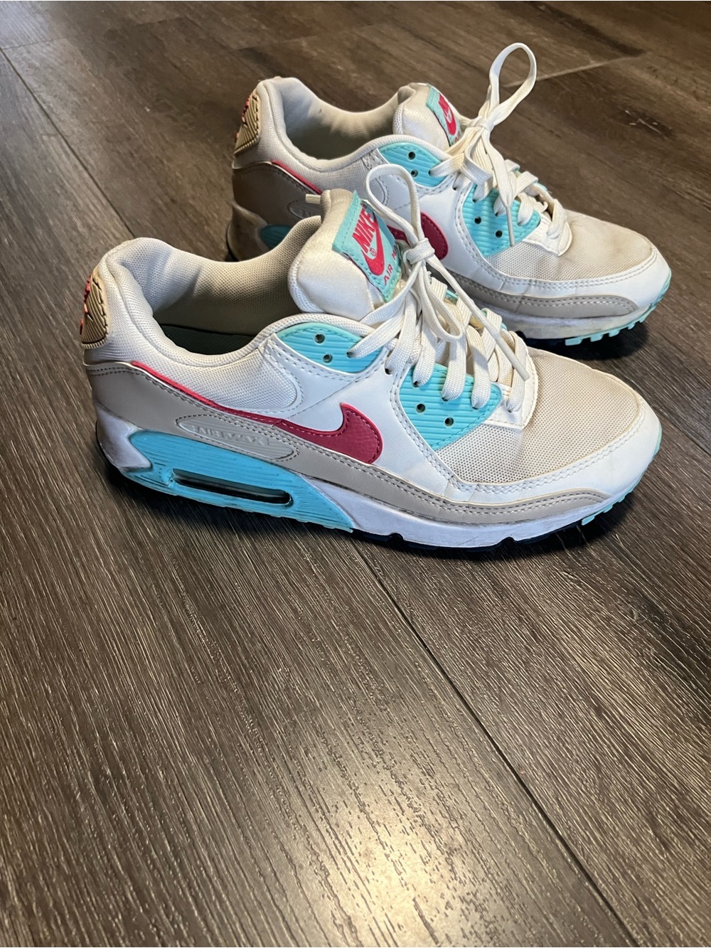 Nike air max size 9 Sneakers with Teal & Pink Accents